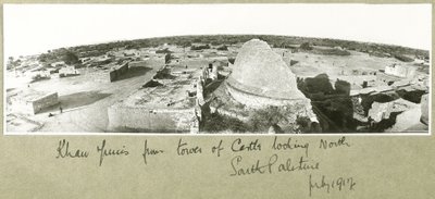 Khan Yunis vanaf de kasteeltoren, Zuid-Palestina, juli 1917 door Capt. Arthur Rhodes