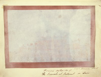 Huizen buiten de kazerne in Buttevant in de sneeuw door Capt. Henry Craigie Brewster