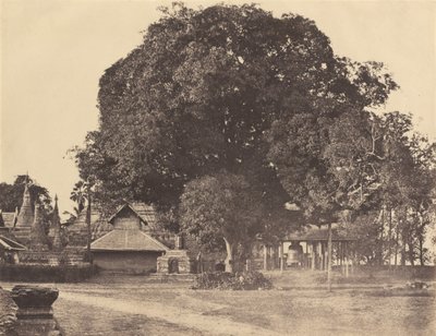 Rangoon: Grote Bel van de Shwe Dagon Pagoda, november 1855 door Captain Linnaeus Tripe