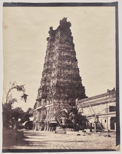 Westelijke poort (Gopuram) van de Minakshi Sundareshvara-tempel, Madurai door Captain Linnaeus Tripe