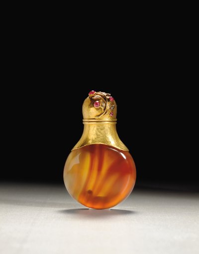 Parfumfles, werkmeestermerk van Erik Kollin, Sint-Petersburg, ca. 1890 door Carl Fabergé