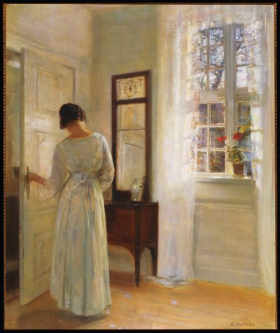 Een dame die in een spiegel kijkt bij een open deur door Carl Holsoe