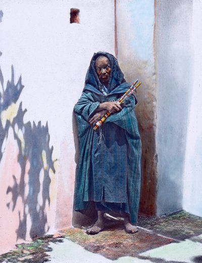 Marokko, portret van een bedelaar door Carl Simon
