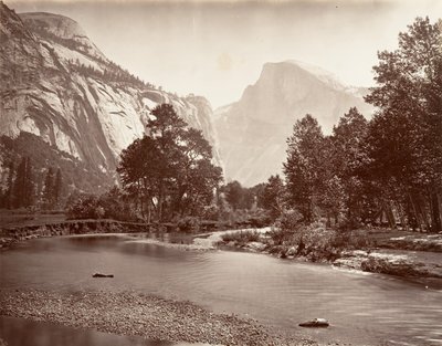 Noord- en Zuidkoepel, Yosemite door Carleton E. Watkins.