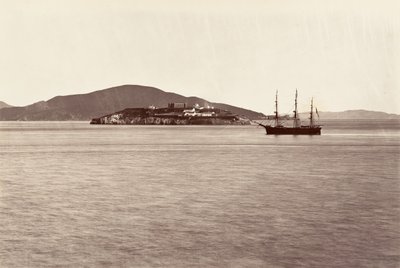 Alcatraz Island, San Francisco, 1868-69, gedrukt ca. 1876 door Carleton Emmons Watkins
