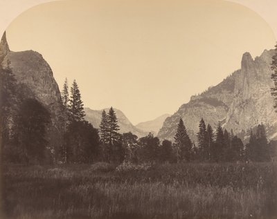 In de vallei, North Dome in het midden, Sentinel links, 1861 door Carleton Emmons Watkins