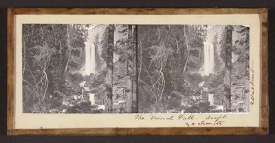 De Vernal Fall. 300 ft. Yo Semite door Carleton Watkins