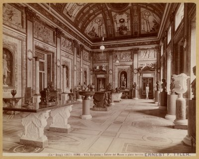 Rome - Villa Borghese - Museumzaal op de begane grond door Carlo Brogi