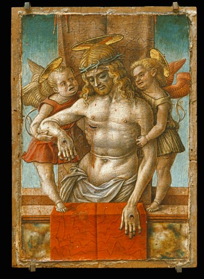 De dode Christus ondersteund door twee engelen ... door Carlo Crivelli