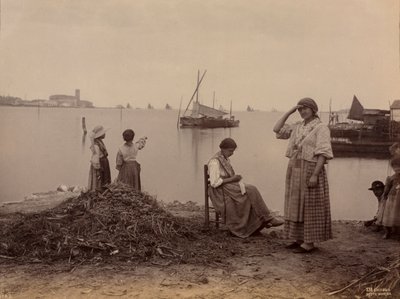 Chioggia, Onder de Marina, ca. 1870 door Carlo Naya