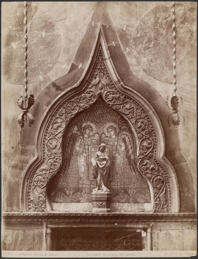  door Carlo Naya