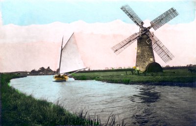 Een windmolen op de Norfolk Broads, Norfolk, 1926 door Cavenders Ltd