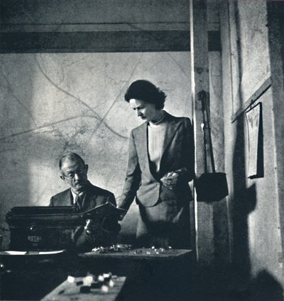 Actie hier, 1941 door Cecil Beaton