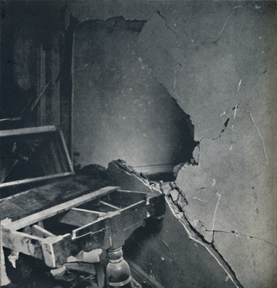 Het stof gaat liggen, 1941 door Cecil Beaton
