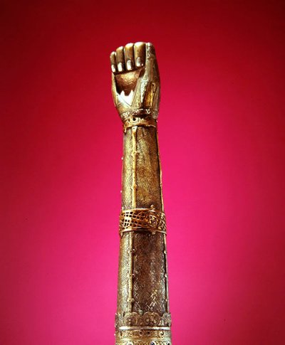 Heiligdom van de arm van St. Lachtin, Donaghmore, County Cork, Vikingtijd, ca. 1120 AD door Celtic