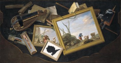 Rommelige tafel met schilderijen, draailier, boeken en andere trompe-l