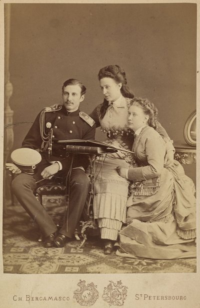 Grootvorstin Alexandra Iosifovna, Grootvorst Nicholas Konstantinovitsj en Grootvorstin Vera Konstantinovna door Charles Bergamasco