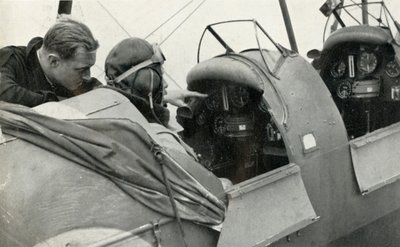 RAF-piloot leert vliegen tijdens de Tweede Wereldoorlog door Charles Brown