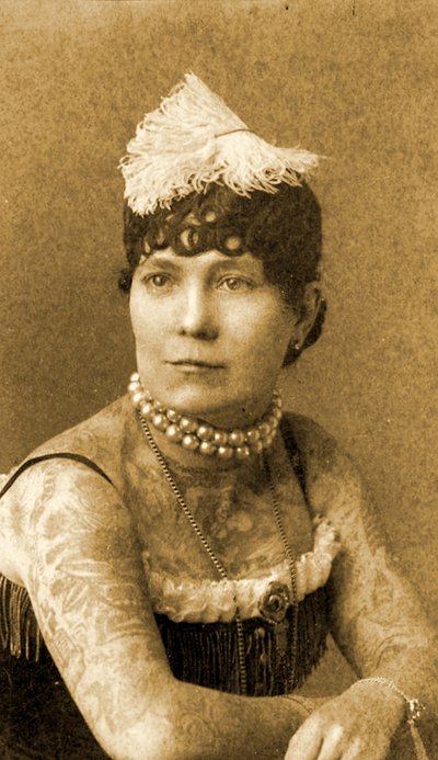 Portret van Nora Hildebrandt ca. 1895 door Charles Eisenmann