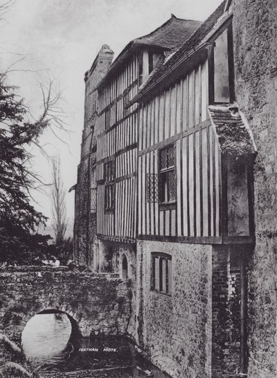 Ightham Mote (zwart-wit foto) door Charles Essenhigh Corke