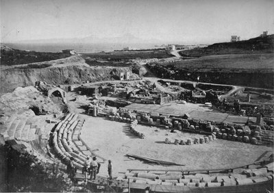 Carthago. Het amfitheater door Charles J. S. Makin