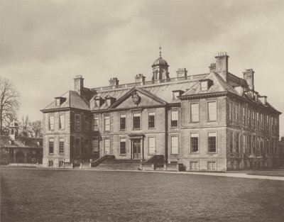 Belton House, Grantham, de Ingangsgevel door Charles Latham