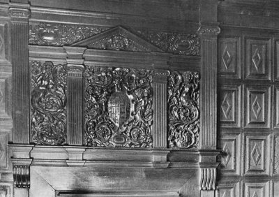 Schouwstuk, Boynton Kamer, Datum 1575 door Charles Latham