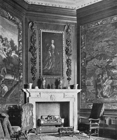 Fruit en Bloemen door Gibbons in de Tapijtkamer door Charles Latham