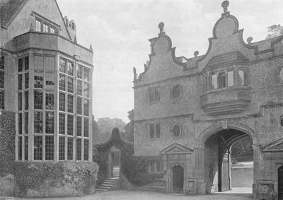 Stanway: De Voorhof en Poortgebouw door Charles Latham