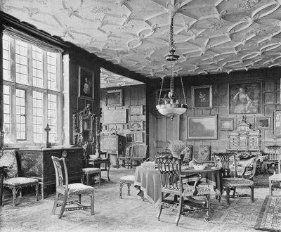 De Kapel Salon door Charles Latham