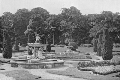 De Kerkterras, Oosttuin door Charles Latham