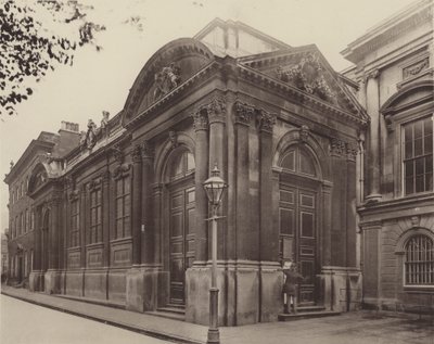 Het Provinciehuis, Northampton door Charles Latham