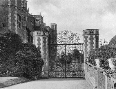 De oostelijke poort aan de noordkant door Charles Latham