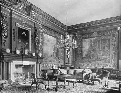 De Voorhal door Charles Latham