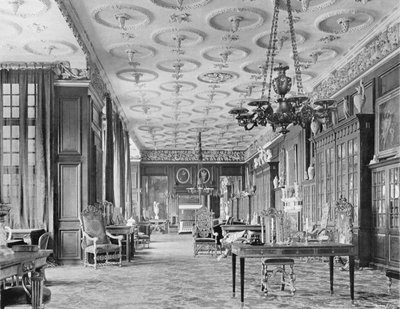 De lange galerij door Charles Latham