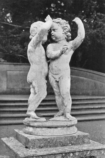 De Ruzie (figuren in lood) door Charles Latham