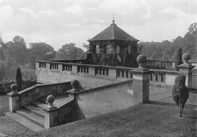 Het zuidwestelijke tuinhuis bij Batsford door Charles Latham