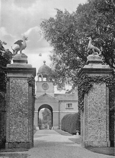De ingang door Charles Latham