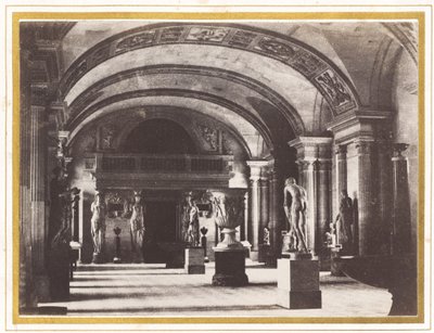 Salle des Cariatides, in het Louvre Museum, ca. 1851 door Charles Marville