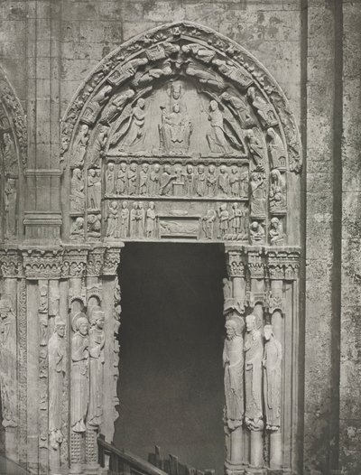 Kathedraal van Chartres: Rechterdeur van het Koninklijk Portaal met Onze-Lieve-Vrouw van Chartres door Charles Nègre