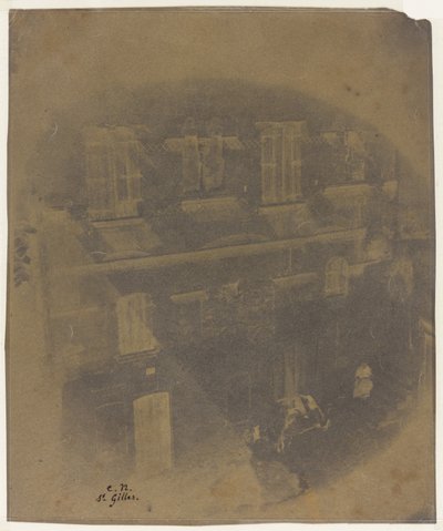 Onderste deel van de gevel van een Romaans huis in Saint-Gilles du Gard, 1852 door Charles Nègre