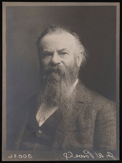 Portret van John Wesley Powell 1834-1902, 1885 door Charles Parker