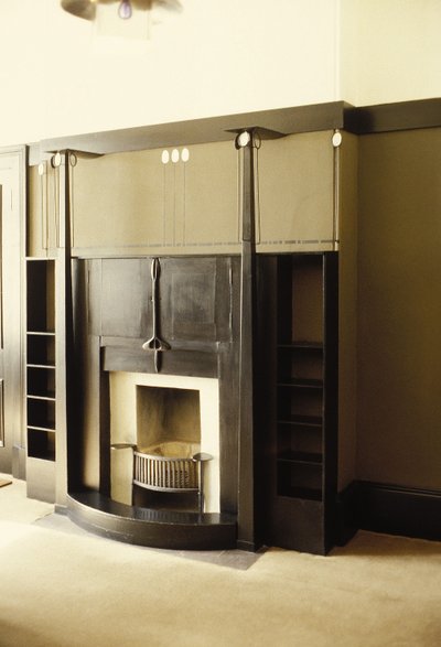 Zwart geschilderde open haard, ca. 1914-1928 door Charles Rennie Mackintosh