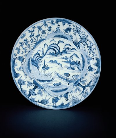 Blauw-witte schaal beschilderd met vissers in een rivierscène, Tianqi of Chongzheng, 1620-30 (porselein) door Chinese School