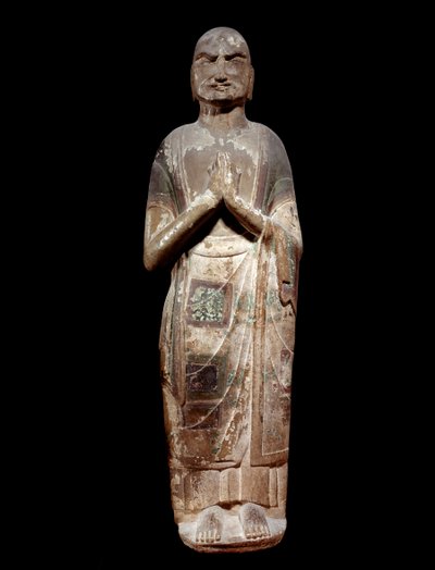 Chinese kunst: standbeeld dat een kasyapa, monnik discipel van Boeddha, voorstelt. Sui-dynastie (581-618 na Christus). Parijs, Guimet Museum, Museum voor Aziatische Kunsten. door Chinese School