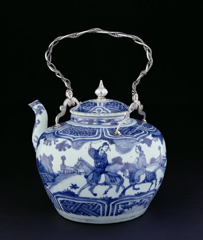 Chinese theepot met Europees handvat, Overgangsperiode, c.1640 (porselein met zilver) door Chinese School