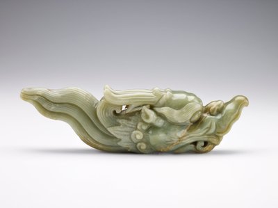 Topstuk in de vorm van een drakenkop, 1279-1368 door Chinese School
