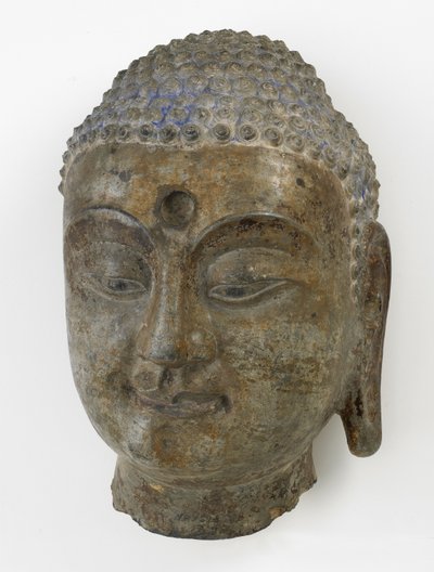 Hoofd van de Boeddha, Periode van de Verdeling, 550-577 door Chinese School