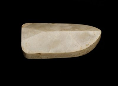 Tong amulet in de vorm van een cicade door Chinese School