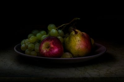 Stilleven met vers fruit door Christian MARCEL